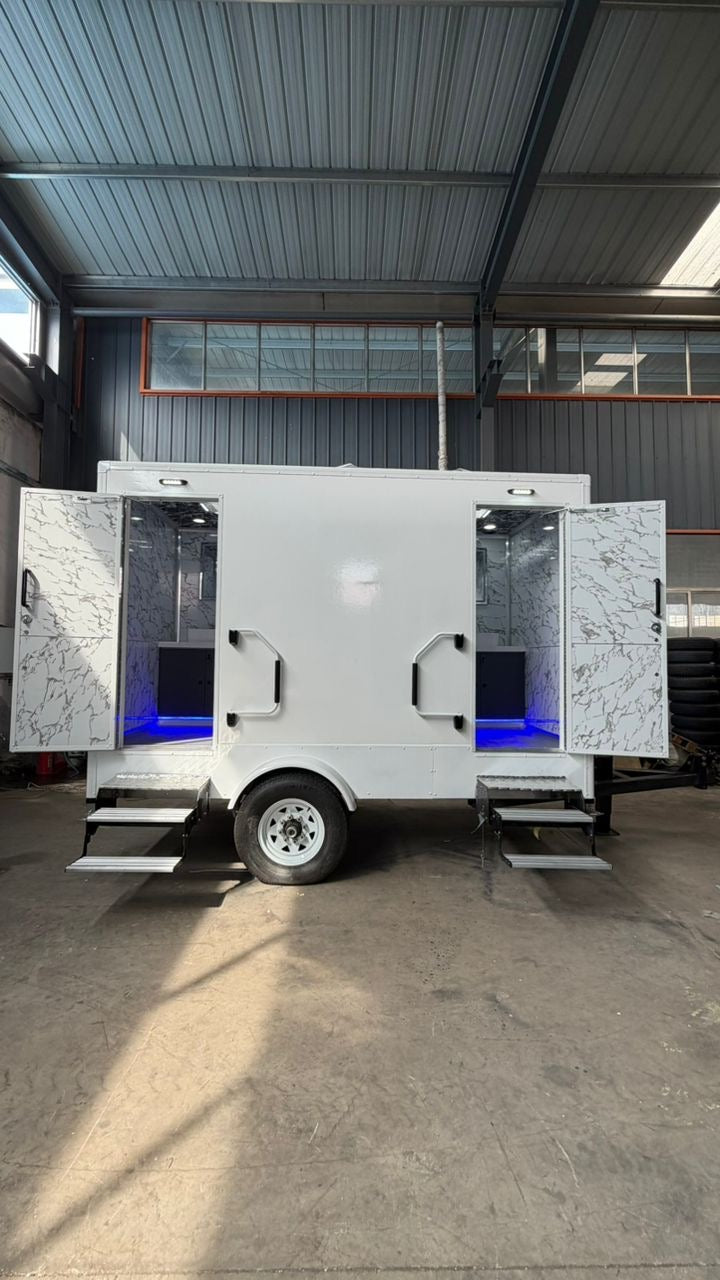 RF-2 – Luxury Restroom Trailer